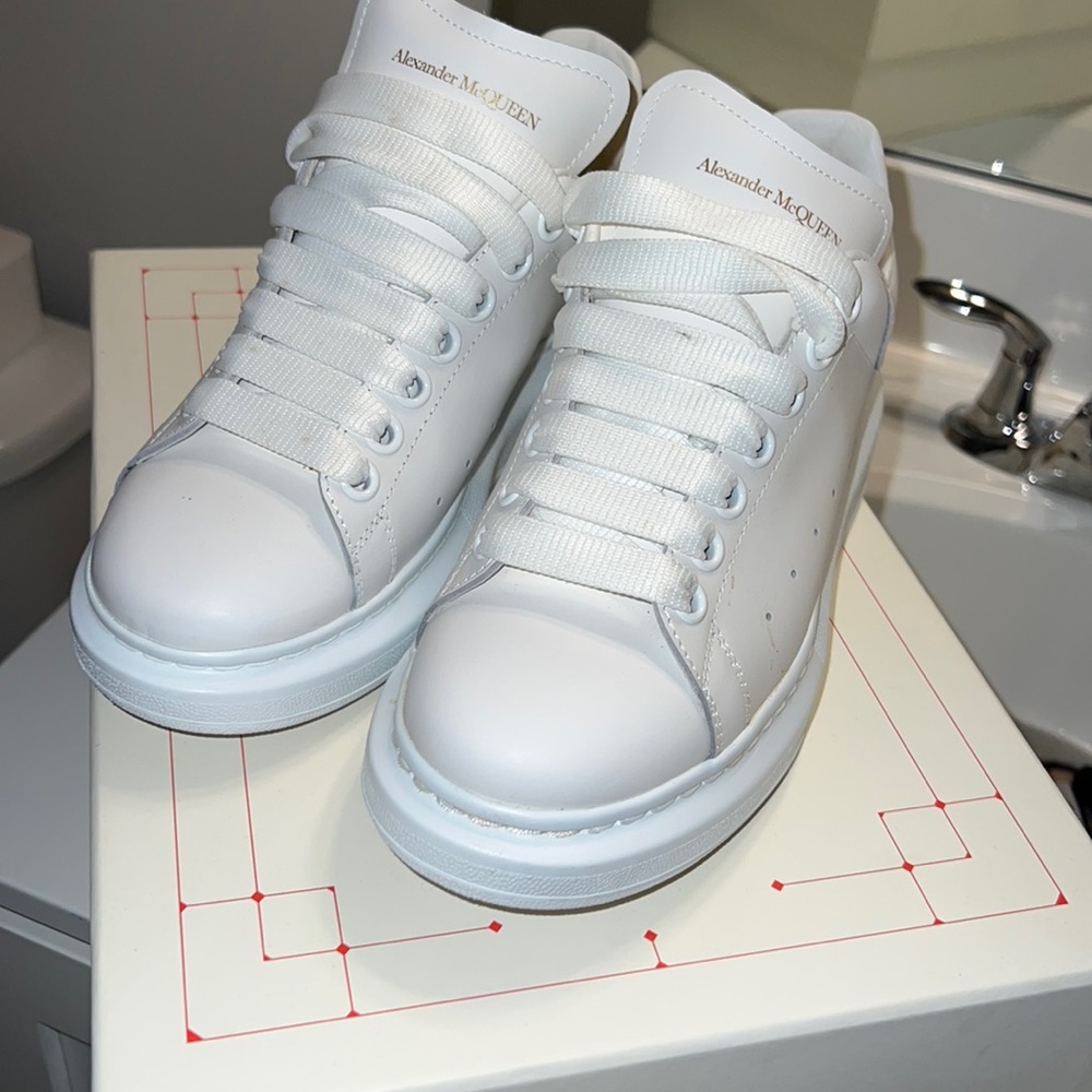 Alexander McQueen Sneaker